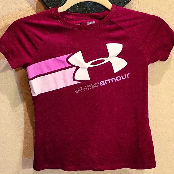 Under Armour top - Picture 1 of 4